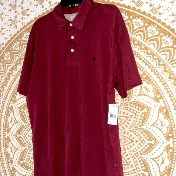 ✨HP✨ “VOLCOM” MEN’S NEW WITH ORIGINAL TAGS, BURGANDY BUTTON-UP POLO, SIZE MEDIUM - Picture 3 of 6